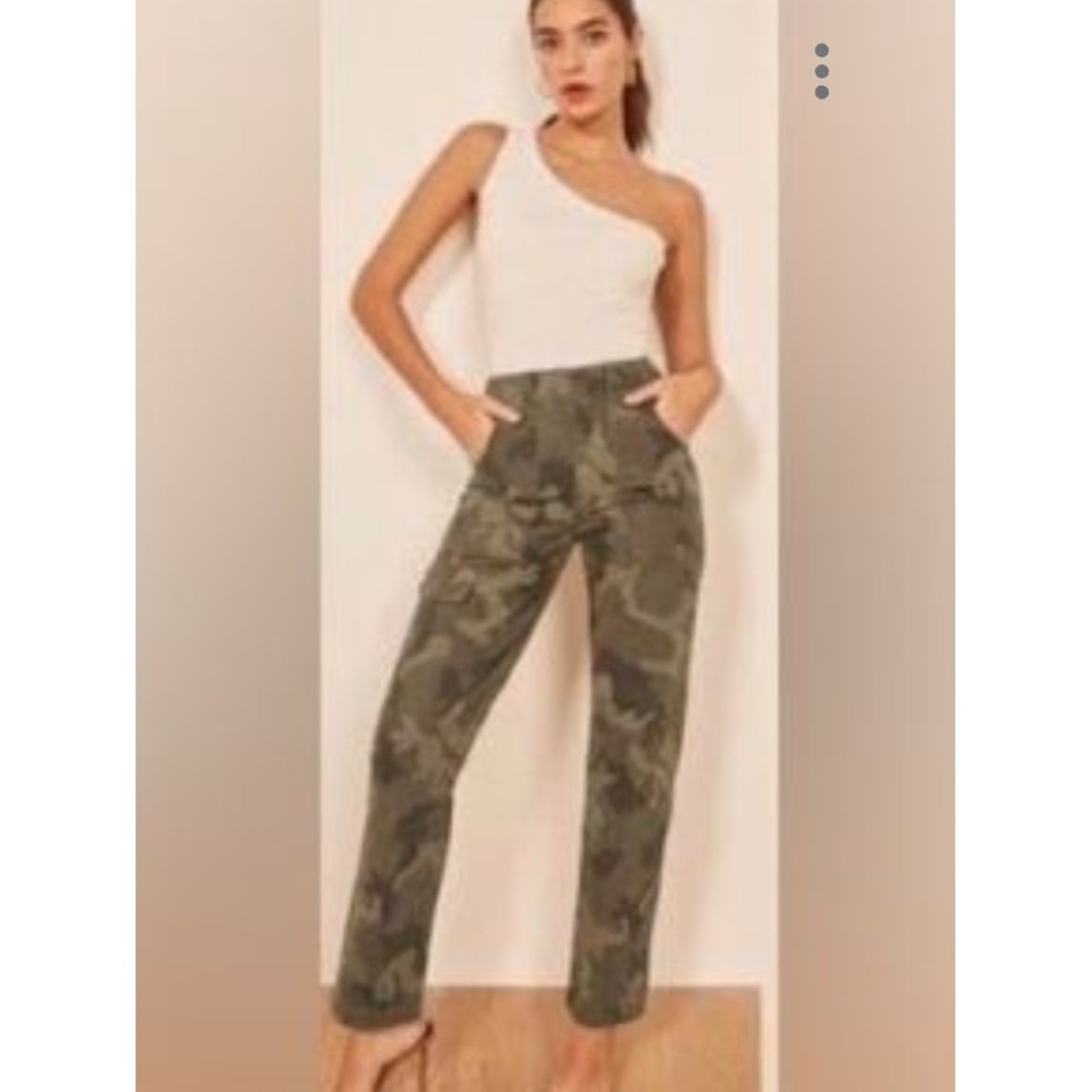 Reformation Jeans Gia Camo Green Cargo Pants High Rise‎ Straight Leg Size 30